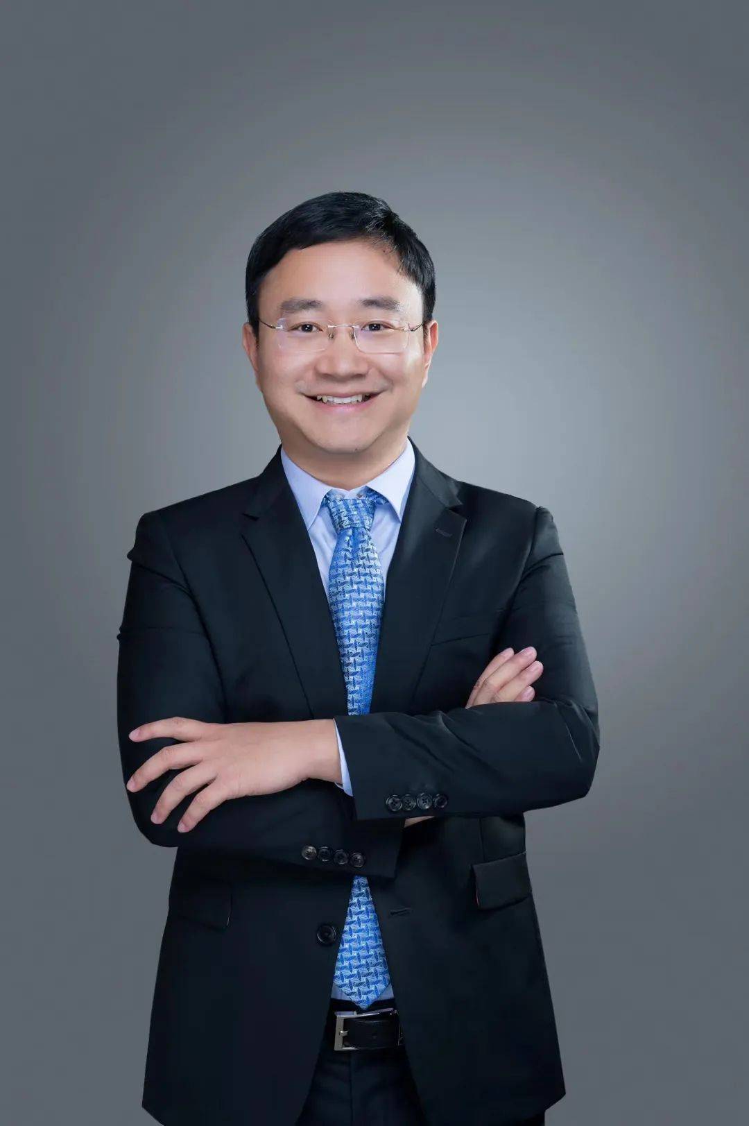 重磅<strong></p>
<p>注册金融分析师</strong>！多家公募巨头发声！