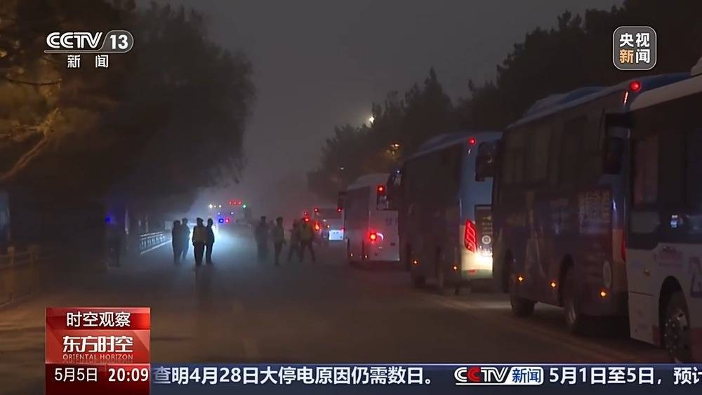 强沙尘暴压城近万名游客被困<strong></p>
<p>希望金融</strong>，敦煌如何用3小时跑赢12级狂风？