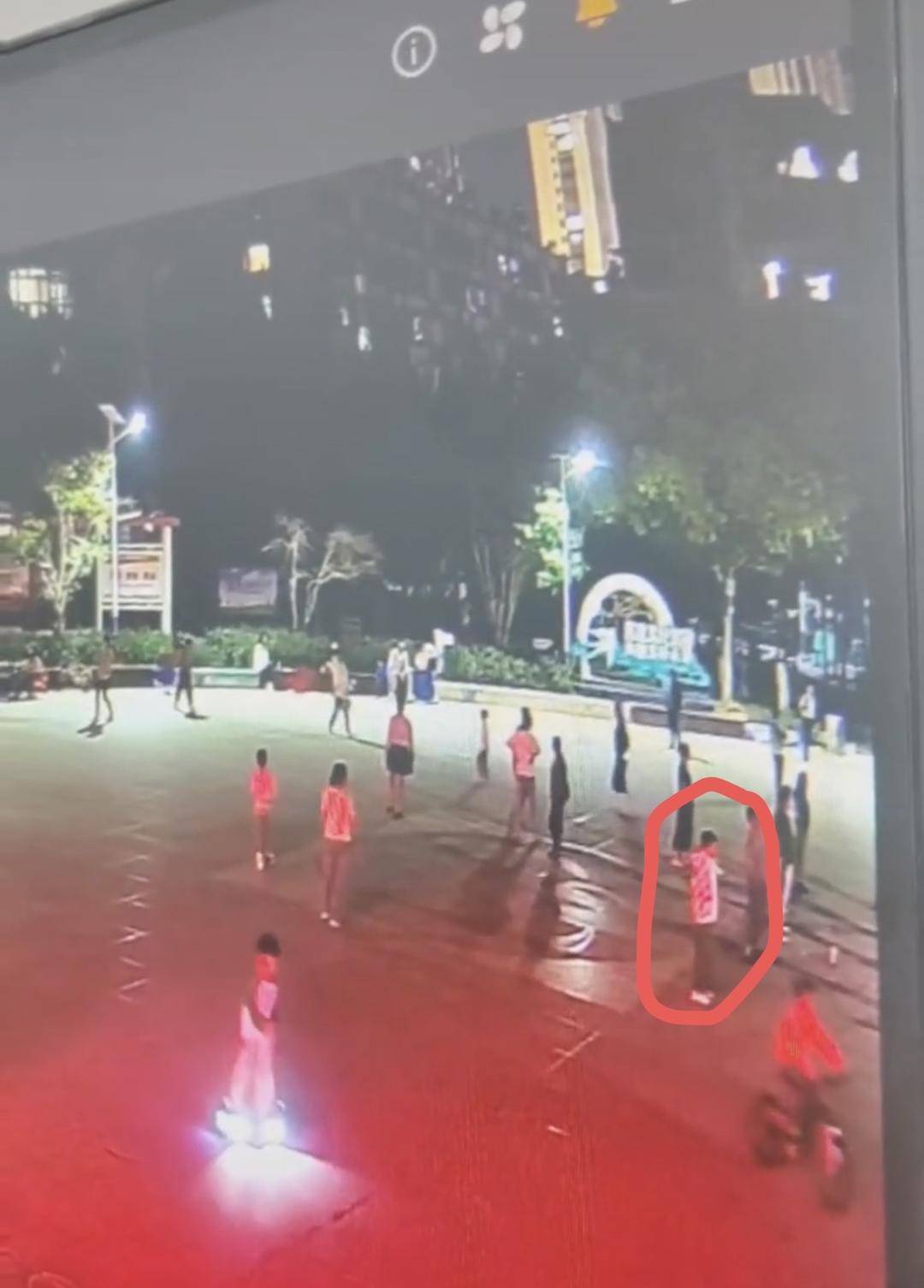 17岁女孩在广场跳操时失踪已月余 家属不认同“跳江自杀”<strong></p>
<p>互联网金融公司排名</strong>，警方已立案侦查