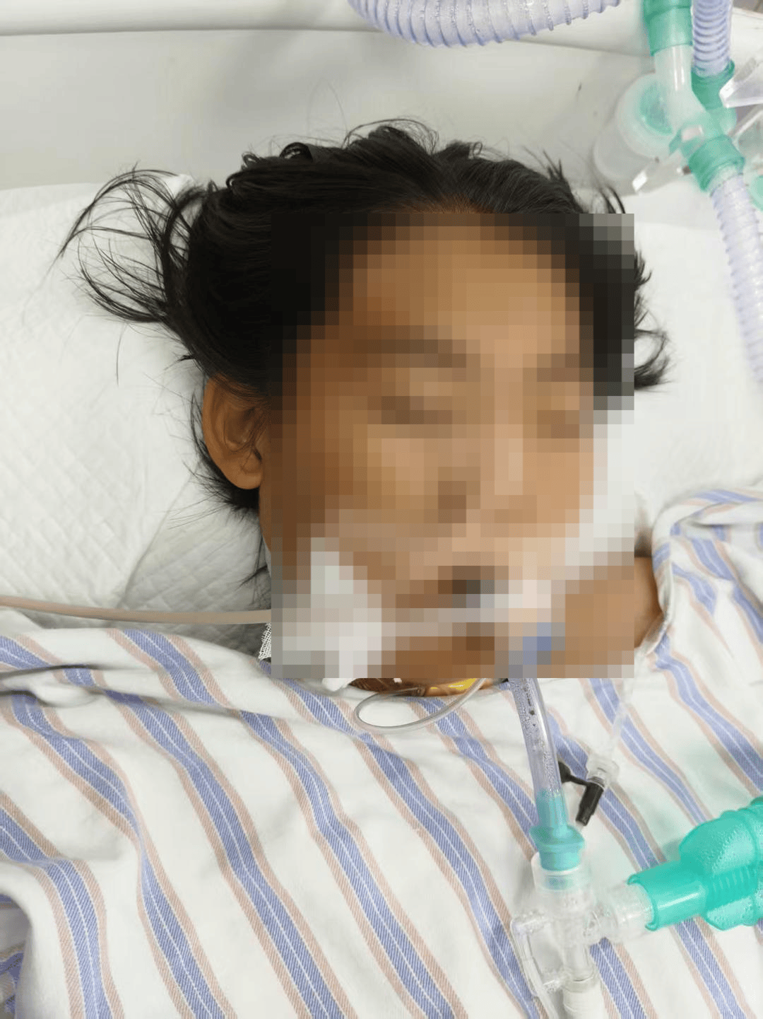 14岁女孩在拓展营遭体罚去世<strong></p>
<p>万达金融</strong>，班主任因截留其给父母信件受审