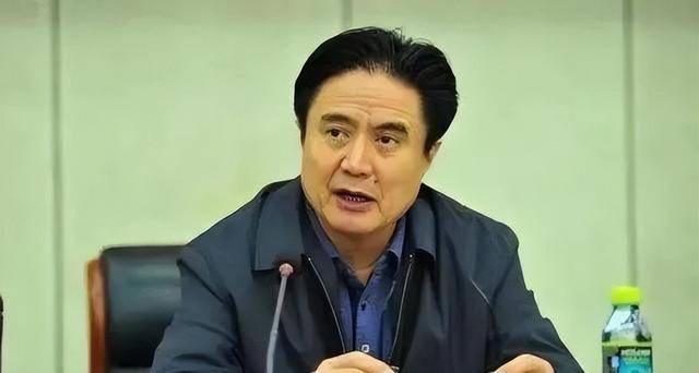原中央委员、省委书记造成恶劣政治影响！刚刚<strong></p>
<p>金融机构反洗钱规定</strong>，被公诉！今年已有4个正部级干部受处分