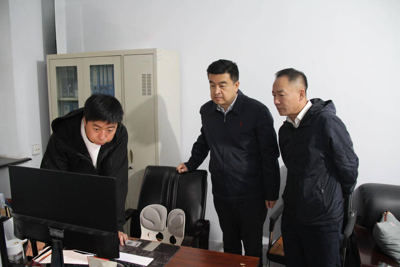 黑龙江航运集团党委书记、董事长哈达：从“老字号”到“新引擎”<strong></p>
<p>网易金融</strong>，在服务“向北开放”中锻造航运新质生产力