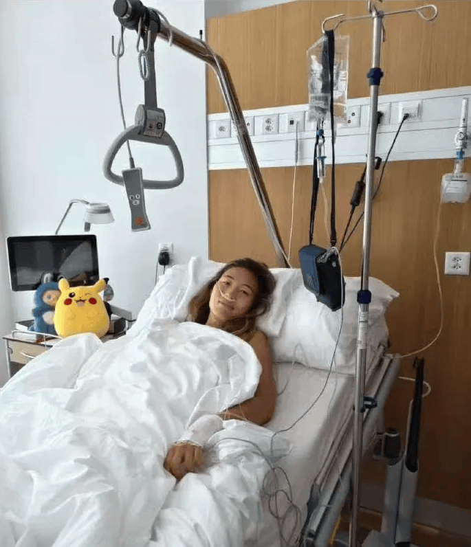 郑钦文右肘手术恢复期预计3至4周<strong></p>
<p>笑脸金融</strong>，如康复顺利仍可参加美网