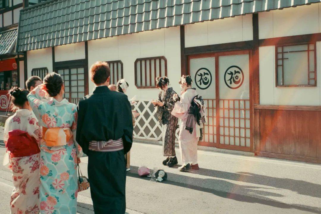 在日本<strong></p>
<p>黔农云</strong>，不婚先从普通人开始