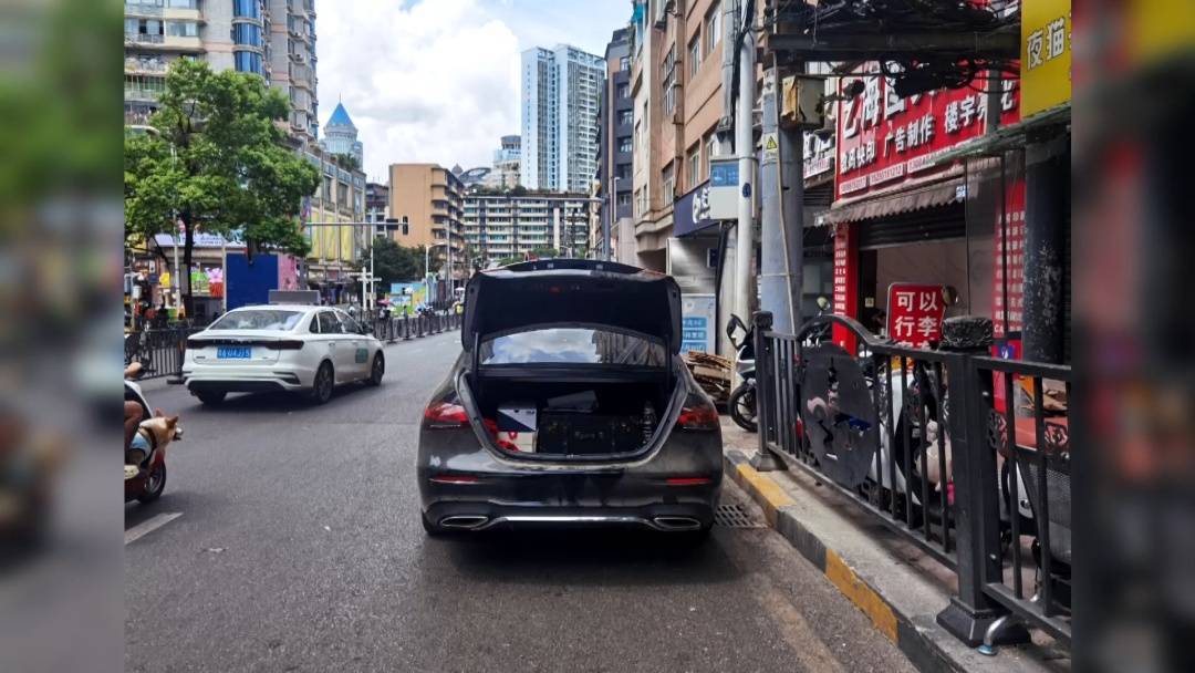 塑料夫妻情？贵阳男子违章被抓<strong></p>
<p>招生</strong>，开口第一句：“是老婆干的”！