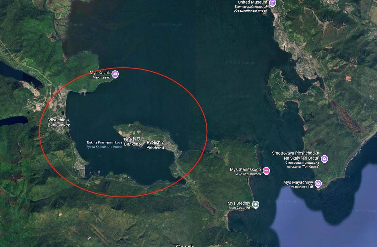 海军基地遇上大地震<strong></p>
<p>学校</strong>，港内全是新核潜艇，损坏一艘都能让俄军心疼