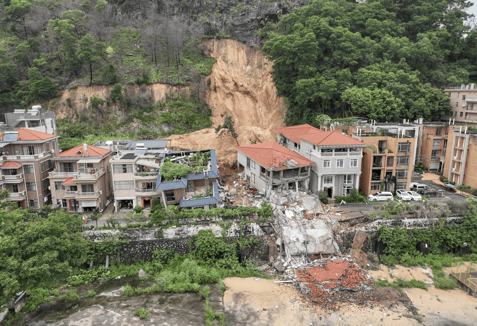 15分钟撤离<strong></p>
<p>五粮液股票</strong>，来不及收行李！广州大源村居民回忆疏散过程