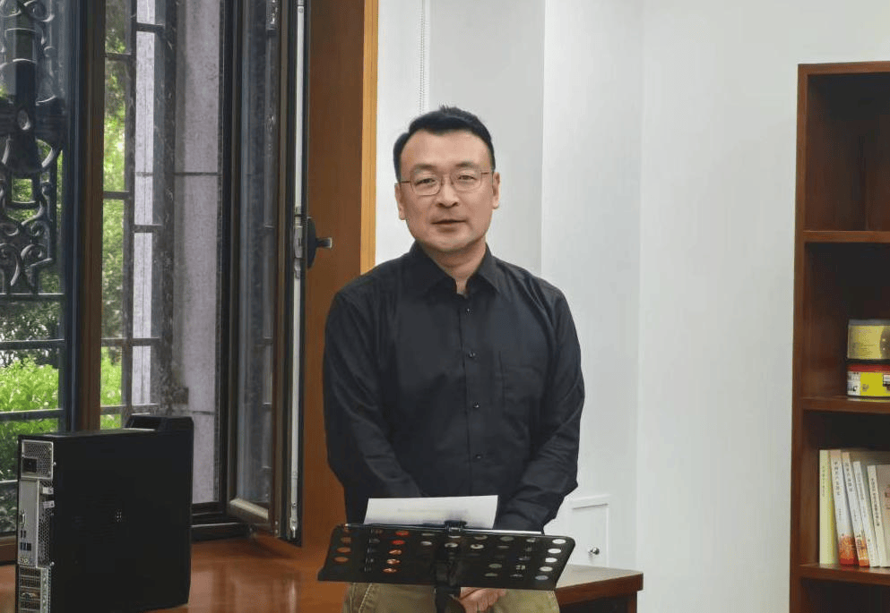 杨光已任陕西省委组织部副部长、省委编办主任<strong></p>
<p>股票账户</strong>，此前在财政部工作
