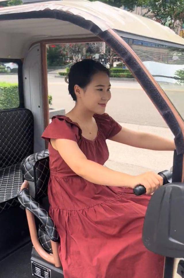 河南95后高校女辅导员“没苦硬吃”：暑假自驾1000公里家访<strong></p>
<p>永辉超市股票</strong>，从电三轮到汽车，已坚持两年