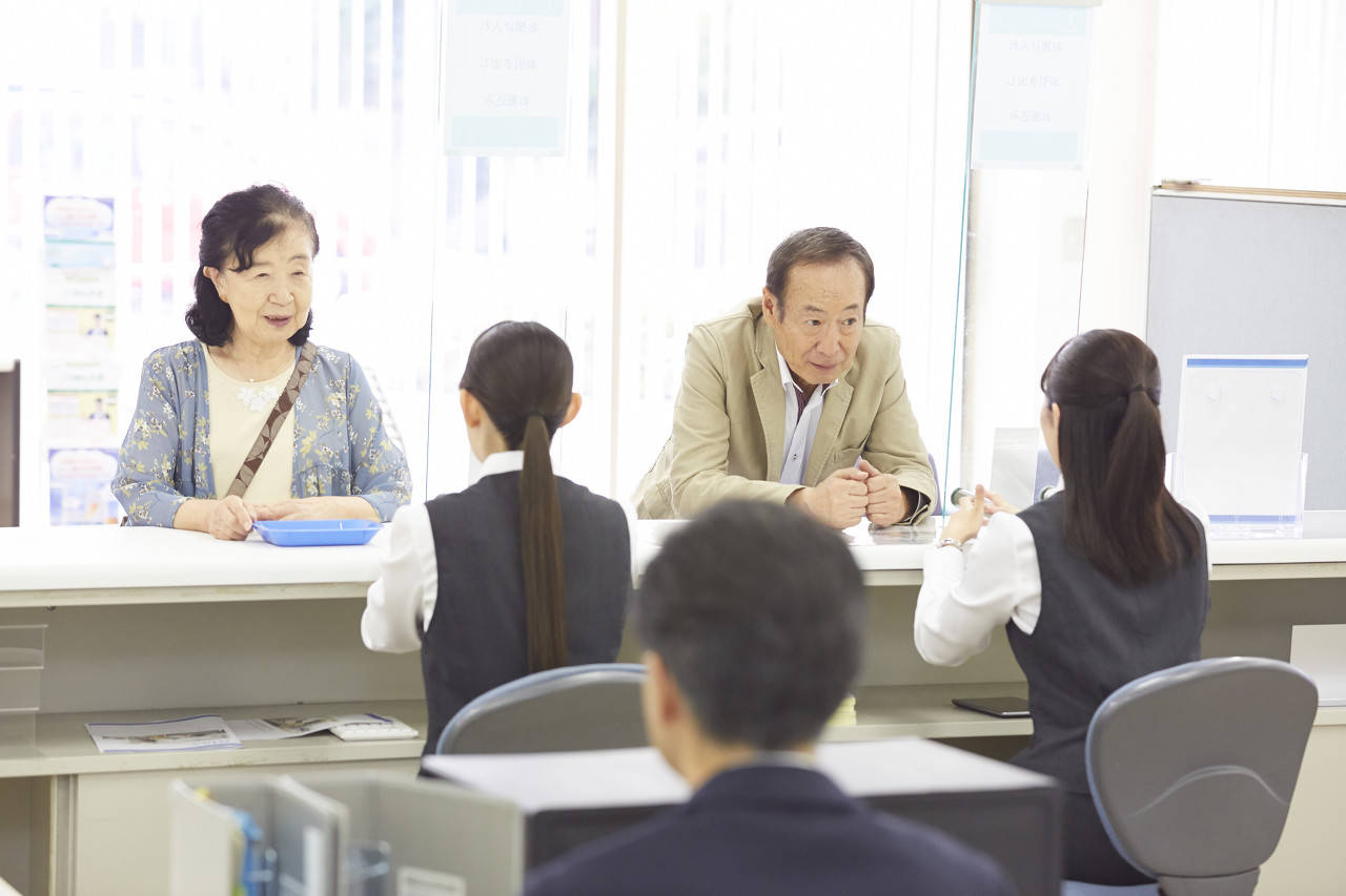退休后<strong></p>
<p>比亚迪股票</strong>，他们重新开始上班：“工资不高，图个开心”