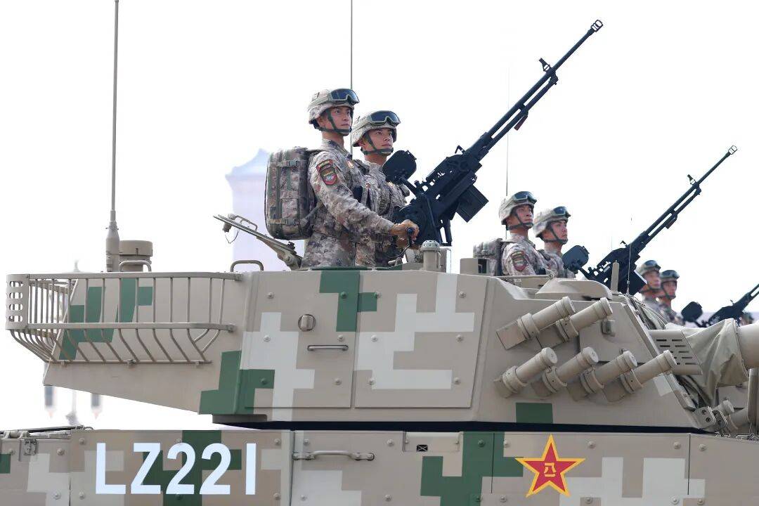 九三阅兵重磅武器汇总来了<strong></p>
<p>欧菲光股票</strong>，完整视频+高清大图！中国军队装备已经Next Level，军迷变军盲