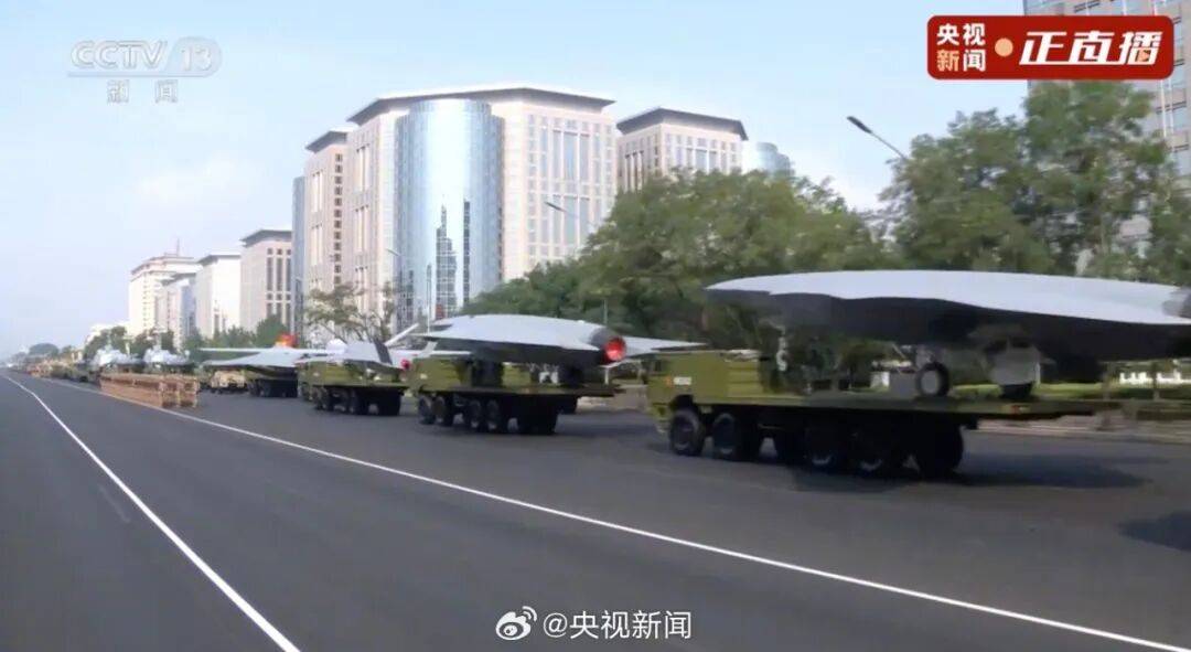 东风-61、巨浪-3、折叠翼预警机、歼-20S<strong></p>
<p>欧菲光股票</strong>，画面披露！