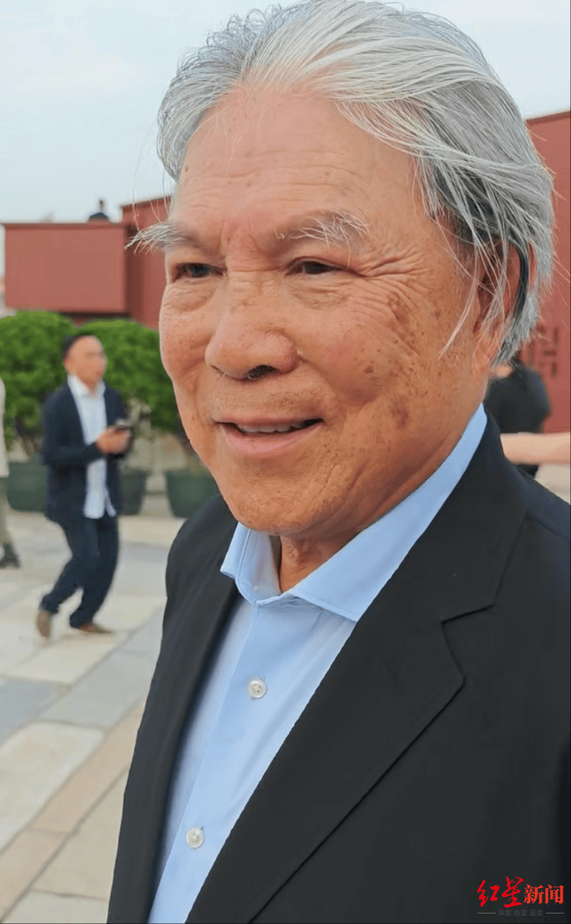 霍震霆：在阅兵仪式中<strong></p>
<p>贵州茅台股票</strong>，看到了国家的国防能力和国家发展