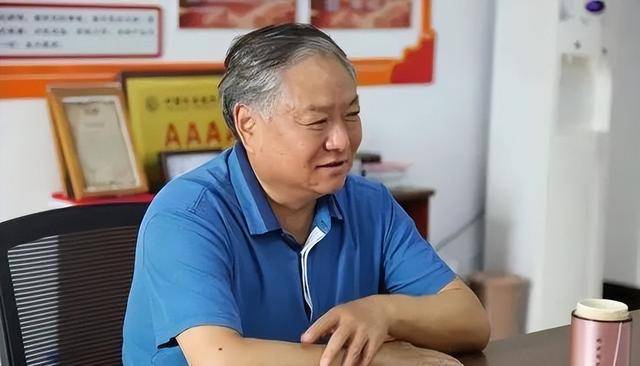 时隔三天<strong></p>
<p>中科曙光股票</strong>，泰安市政协两人先后官宣被查