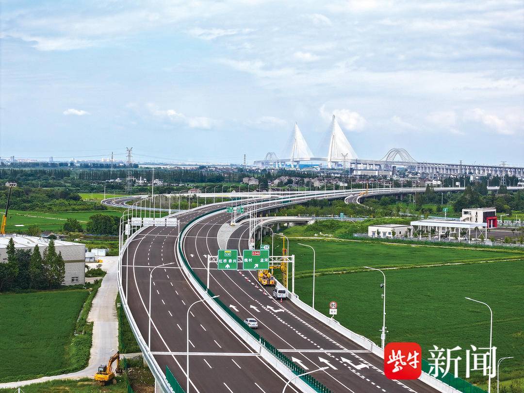 常州⇌泰州20分钟<strong></p>
<p>黑芝麻股票</strong>！世界最大跨度斜拉桥—常泰长江大桥正式通车