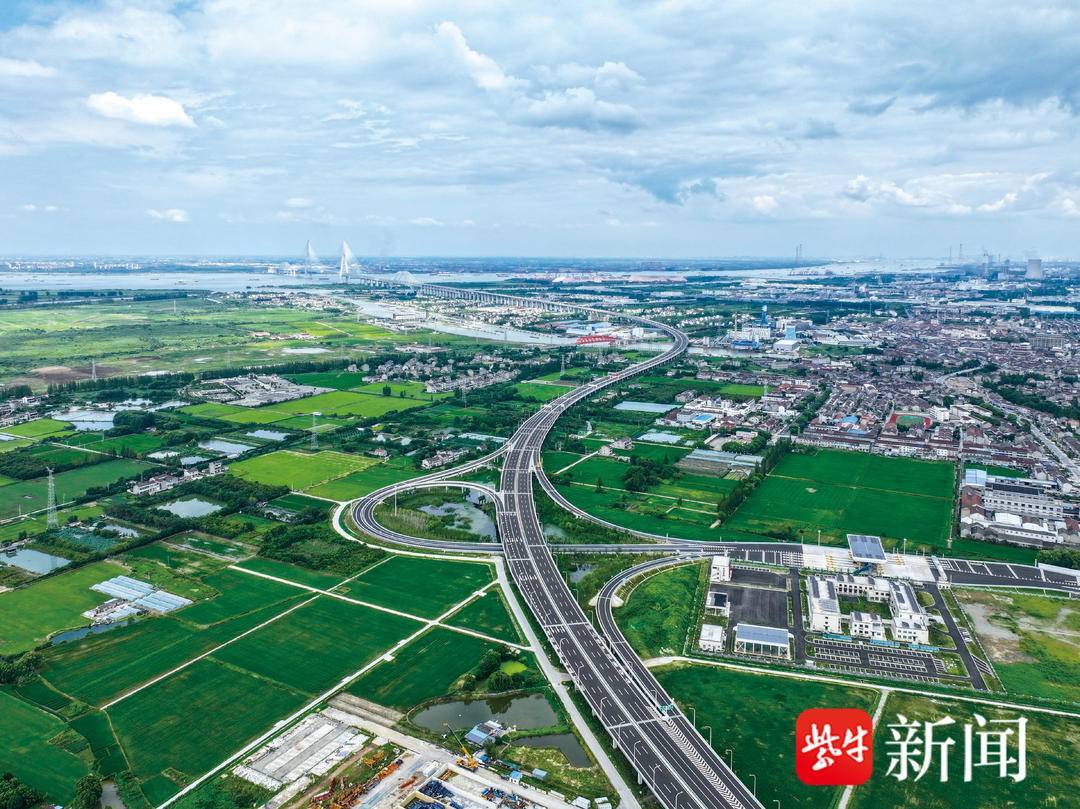 常州⇌泰州20分钟<strong></p>
<p>黑芝麻股票</strong>！世界最大跨度斜拉桥—常泰长江大桥正式通车