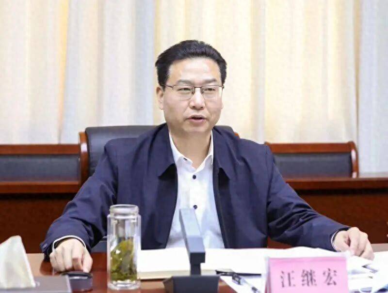 汪继宏<strong></p>
<p>长电科技股票</strong>，拟提名为省辖市市长候选人