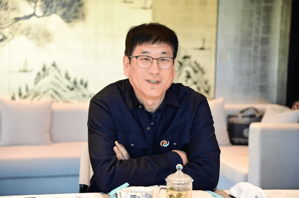 曹杰<strong></p>
<p>格力电器股票</strong>，培植个人势力，为亲属谋求特殊待遇