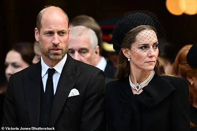 凯特查尔斯温柔相拥!为爱狙杀柯克枪手<strong></p>
<p>汤姆猫股票</strong>,却被爱出卖?甜蜜短信变铁证!