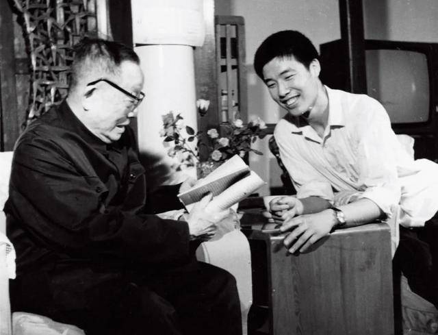 这位国家领导人<strong></p>
<p>汤姆猫股票</strong>，89岁时实现了终身的愿望