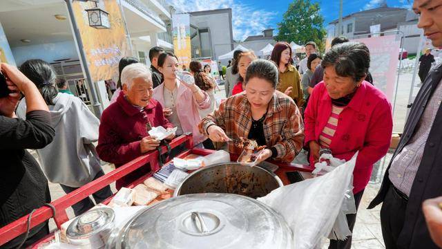庆农业丰收 享美好生活 2025西安高新区农民丰收节喜庆开幕