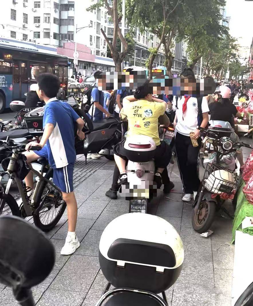 深圳一医院门口被指“举步维艰”<strong></p>
<p>常山北明股票</strong>！整治后记者实探:仍很堵