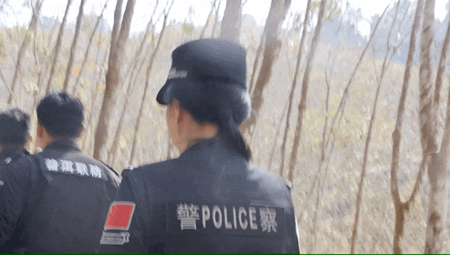 “看到妈妈46个未接来电<strong></p>
<p>如何选股票</strong>，心像被重锤击中”