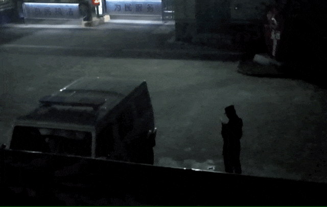 “看到妈妈46个未接来电<strong></p>
<p>如何选股票</strong>，心像被重锤击中”