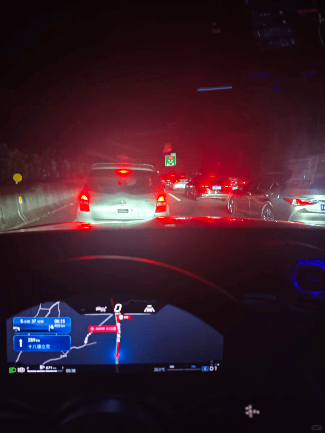 “不亚于春节回家”!凌晨5点<strong></p>
<p>中国石油股票</strong>,深圳有人已经堵在路上……