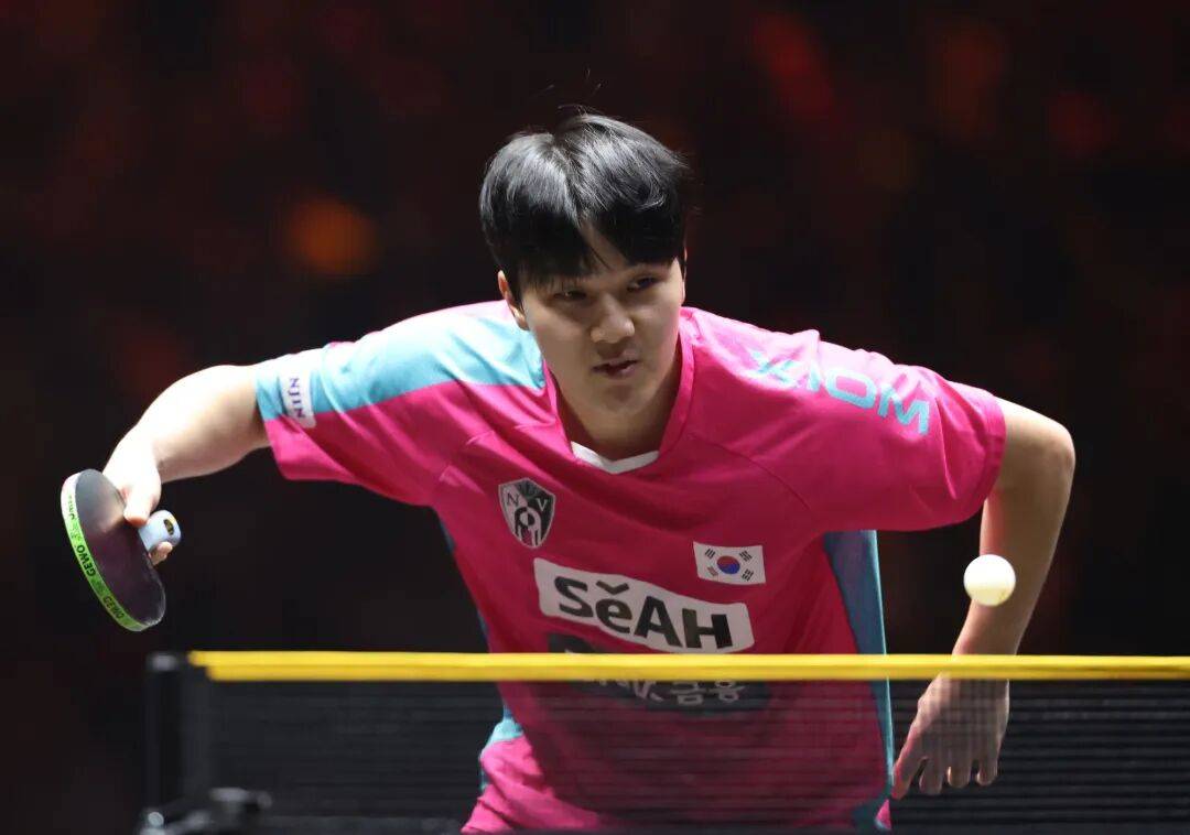 王艺迪完胜桥本<strong></p>
<p>百度股票</strong>,向鹏挺进8强 | WTT中国大满贯单打