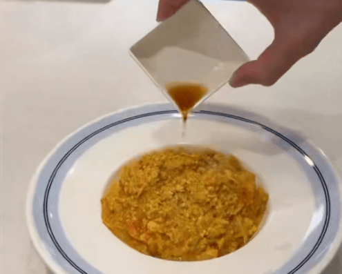 知名男歌手突然现身陌生人婚礼<strong></p>
<p>京东方a股票</strong>，并随礼999元！