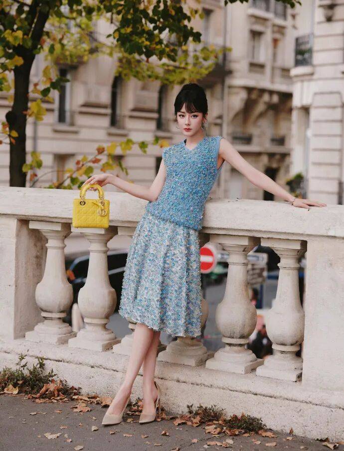 时装周上的女明星<strong></p>
<p>京东方a股票</strong>，秋冬氛围感一键封顶！