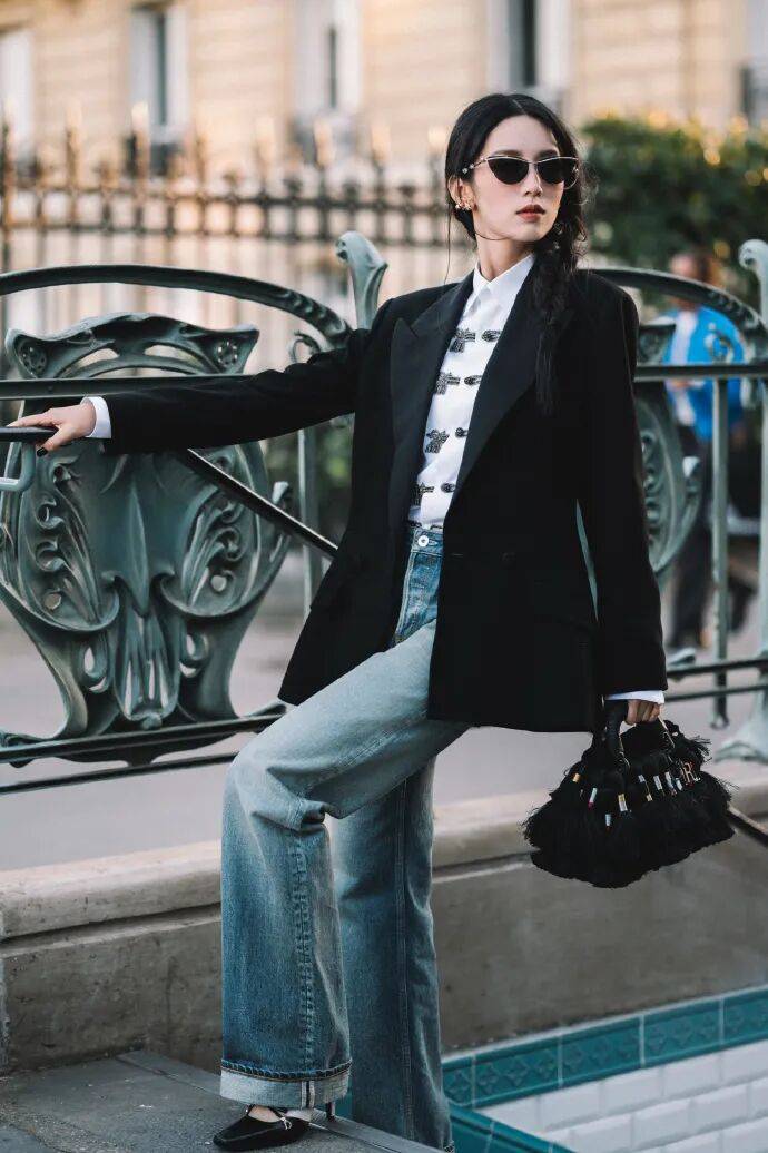 时装周上的女明星<strong></p>
<p>京东方a股票</strong>，秋冬氛围感一键封顶！