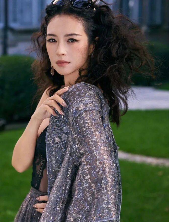 时装周上的女明星<strong></p>
<p>京东方a股票</strong>，秋冬氛围感一键封顶！