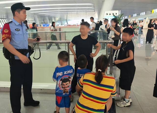 双胞胎哥哥在杭州东站被陌生女子抱走？派出所全员出动<strong></p>
<p>以岭药业股票</strong>，20分钟锁定“嫌疑人”，万万没想到……