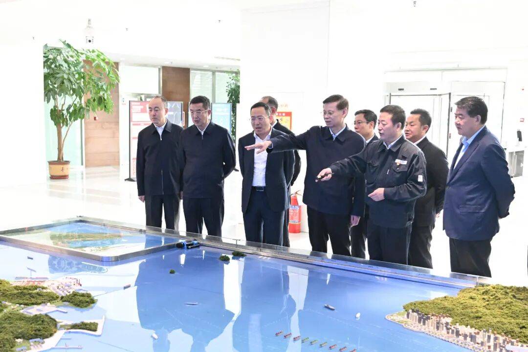 新任辽宁省委书记许昆林<strong></p>
<p>360股票</strong>，到大连调研