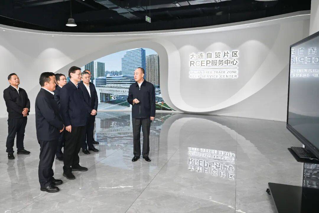 新任辽宁省委书记许昆林<strong></p>
<p>360股票</strong>，到大连调研