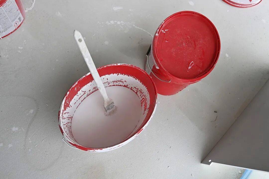 西安一名48岁油漆工地下室刷漆中毒<strong></p>
<p>紫金矿业股票</strong>,抢救四天后离世,警方已介入