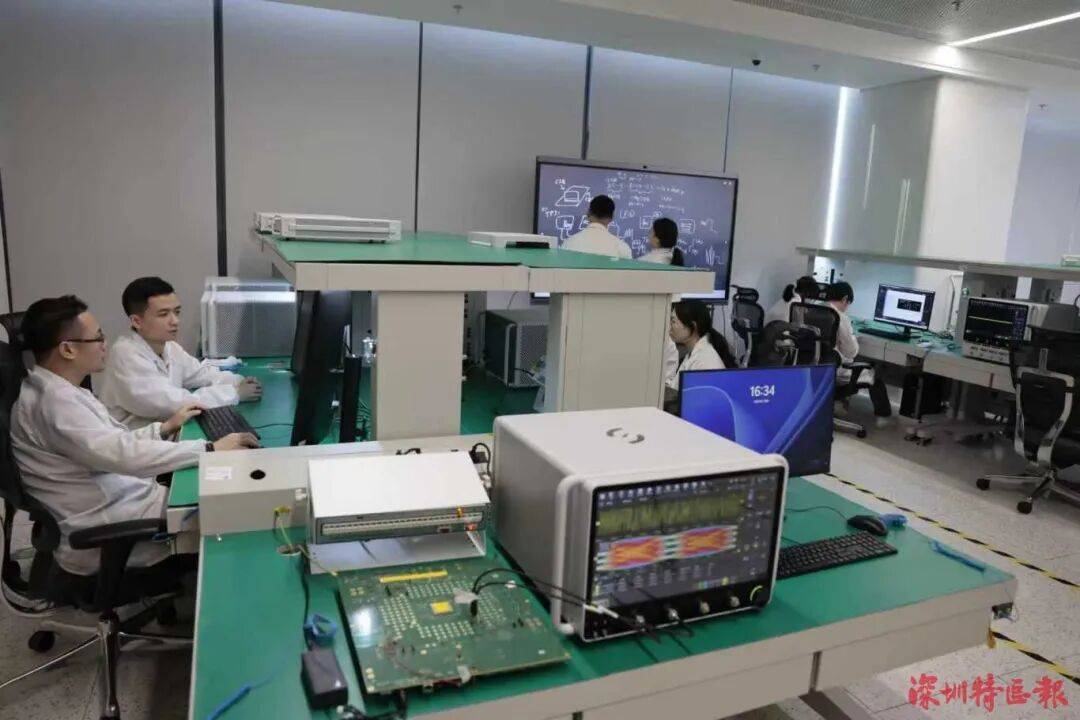 突破封锁<strong></p>
<p>京东股票</strong>!国产!!可满足3-5nm芯片需求!!!