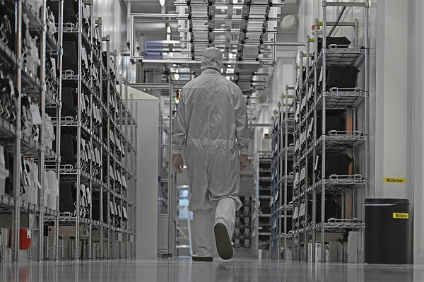 “德法支持欧盟对华贸易强硬<strong></p>
<p>上海贝岭股票</strong>,德国提议:考虑动用‘核选项’”