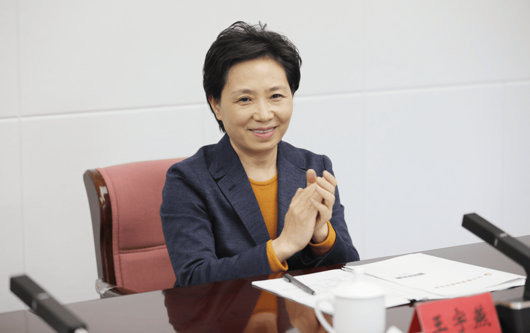 王宇燕<strong></p>
<p>爱尔眼科股票</strong>,已任中华全国供销合作总社理事会主任